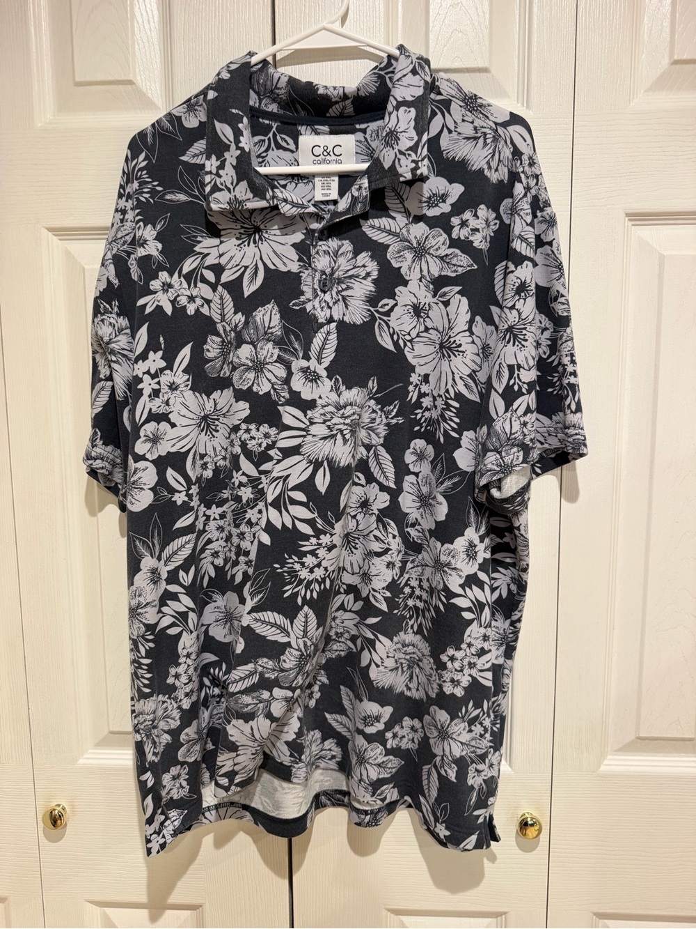 C&C California Men’s Black & White Floral Polo